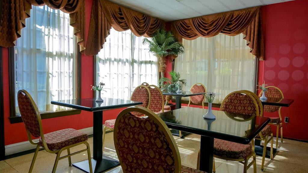 Rodeway Inn Huntington Station - Melville Zewnętrze zdjęcie